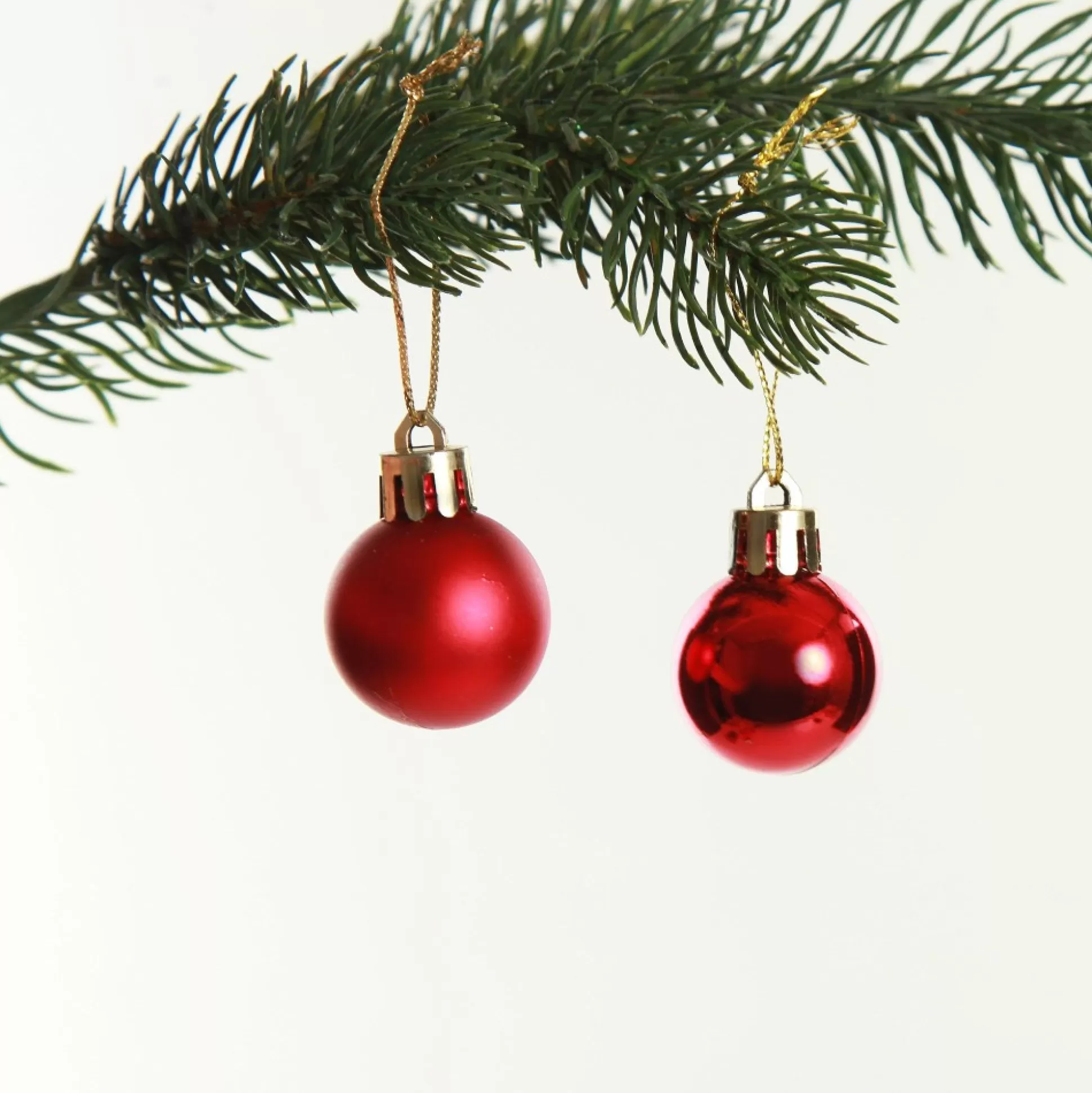 Mini Shatterproof Christmas Baubles - Pack of 12 Craft Baubles |