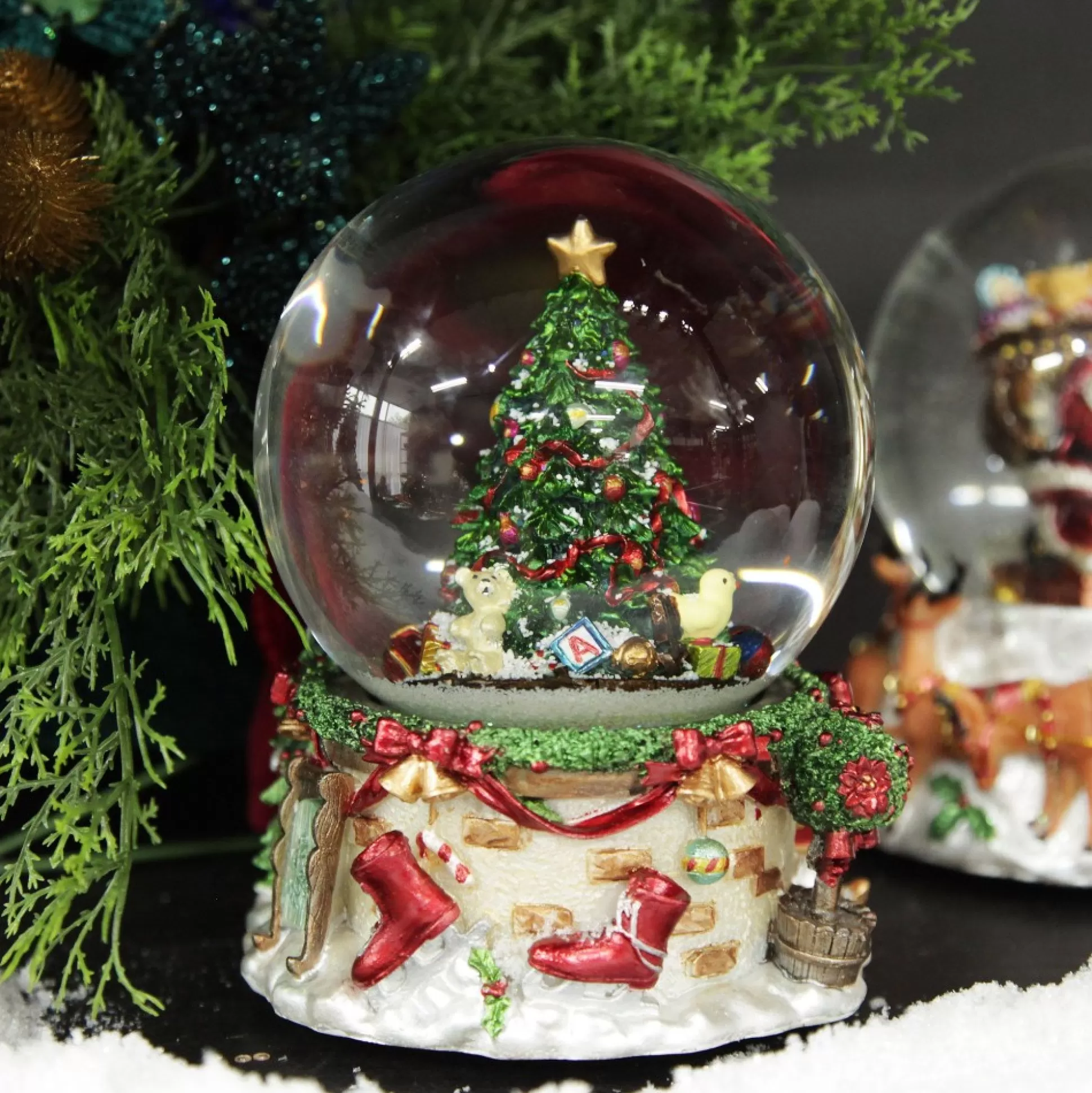 Musical Snowglobe Winter Christmas Tree Scene Christmas Snowglobes |