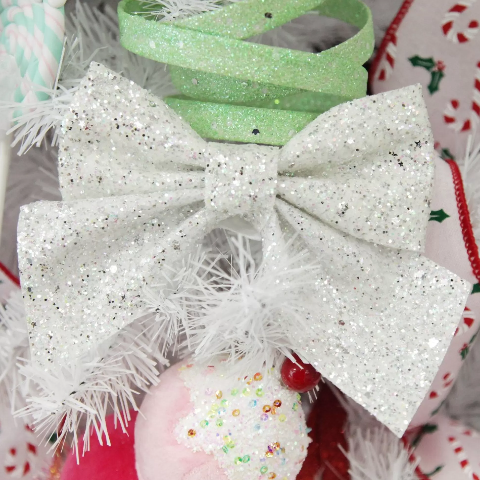 White Glitter Bow - Set of 2 Christmas Bells And Bows |